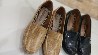 Lote de 2 pares de Zapatos para señora