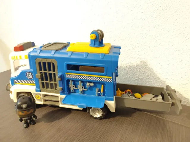 Furgón Policía Pinypon Action