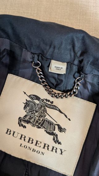 Gabardina Burberry azul