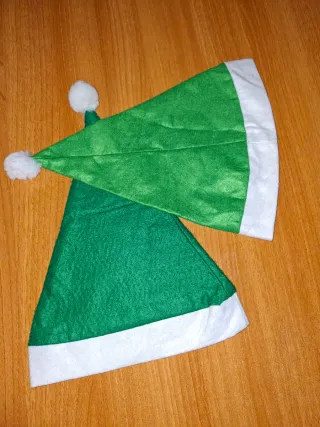 2 Gorros Navideños Verdes