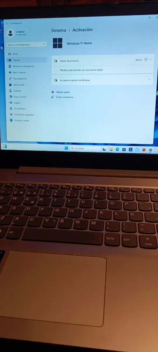 Portátil Lenovo IdeaPad Slim 3 15IILO5  +Maletín