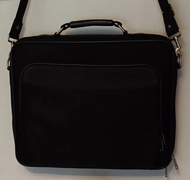 Portátil Lenovo IdeaPad Slim 3 15IILO5  +Maletín