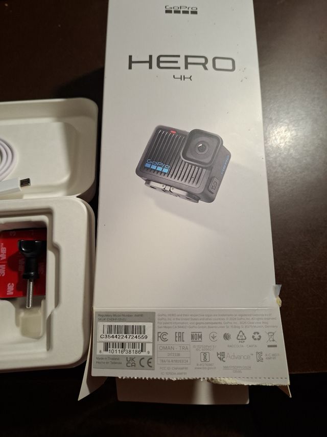 GoPro Hero 4K Nero e Blu