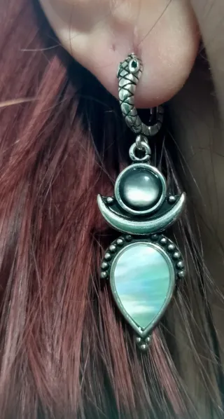 Pendientes serpiente plata labradorita y nácar