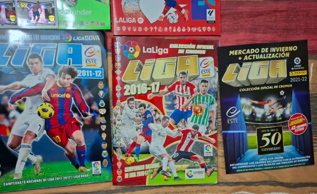 Lote 4 album liga completo + 1 mercado invierno