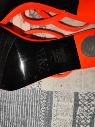 Sandalias de tacón ZARA basic naranja