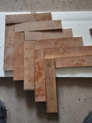 Parquet de madera desmontado Urge.