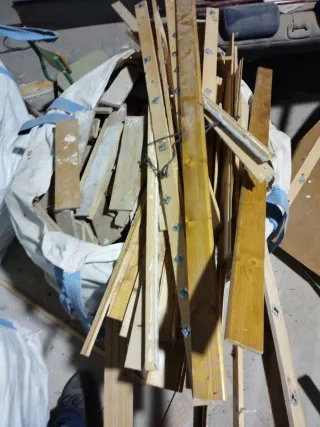 Parquet de madera desmontado Urge.