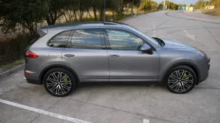 Porsche Cayenne S E-Hybrid