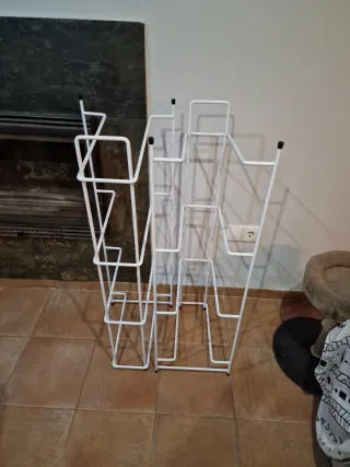 Botellero para garrafas de metal