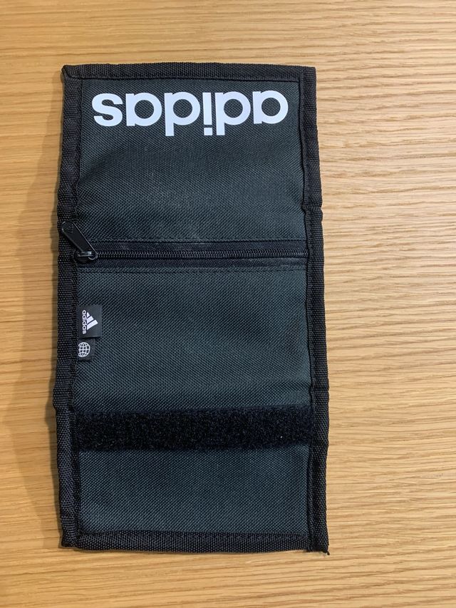Cartera Adidas Negra