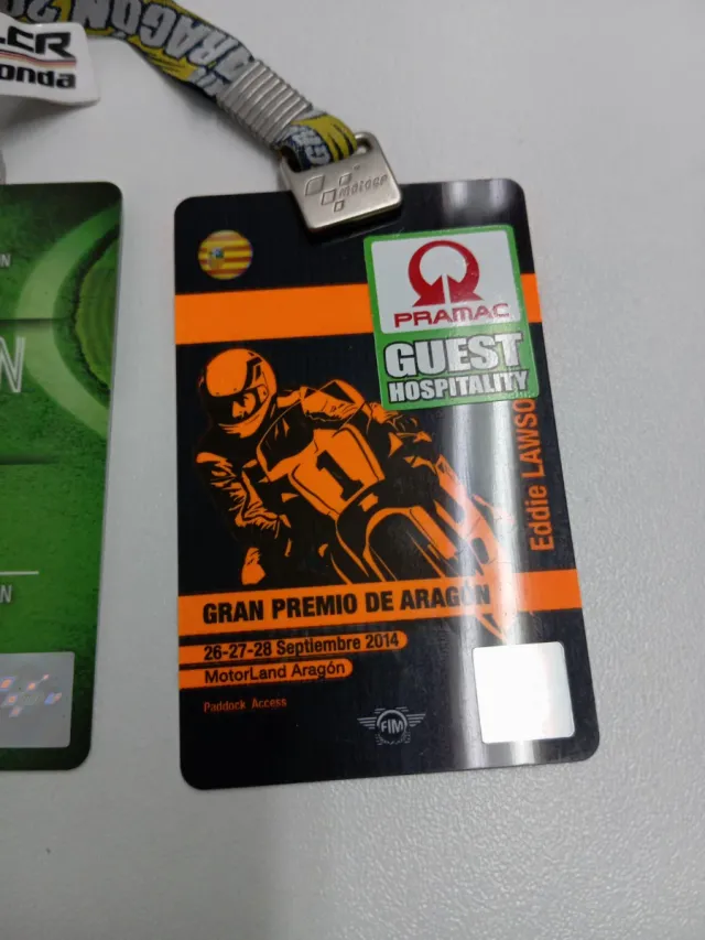 Lote 6 Acreditaciones Paddock MotoGp