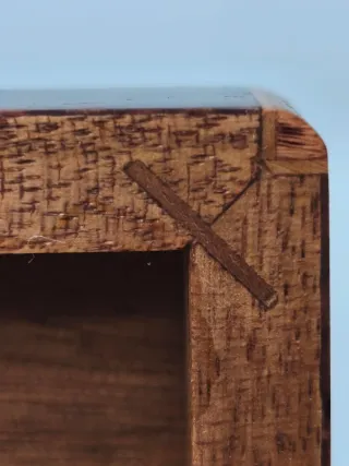 Caja de música de madera