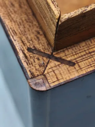 Caja de música de madera