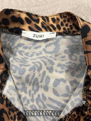 2 Camisas Negro y Animal Print