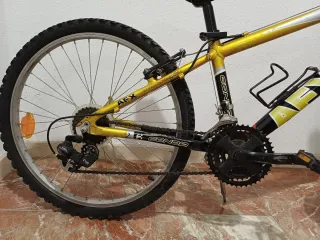Bicicleta Montaña Amarilla