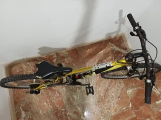 Bicicleta Montaña Amarilla