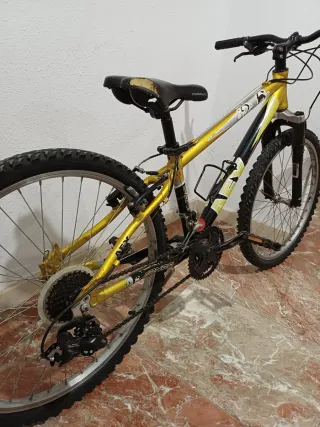 Bicicleta Montaña Amarilla