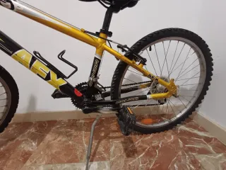 Bicicleta Montaña Amarilla