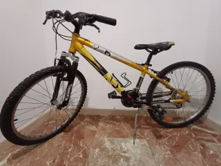 Bicicleta Montaña Amarilla