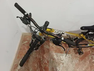 Bicicleta Montaña Amarilla