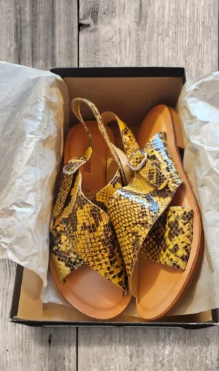 Sandali donna pitone giallo taglia 40