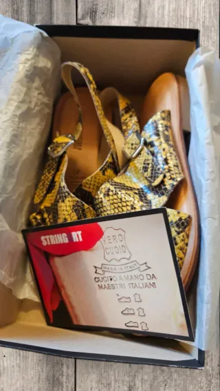 Sandali donna pitone giallo taglia 40