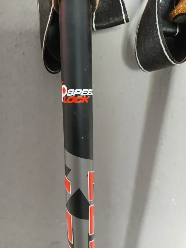 Bastones de senderismo Leki como nuevos