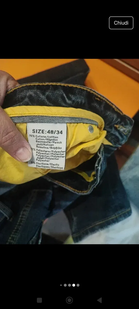 Completo uomo: polo bianco e jeans