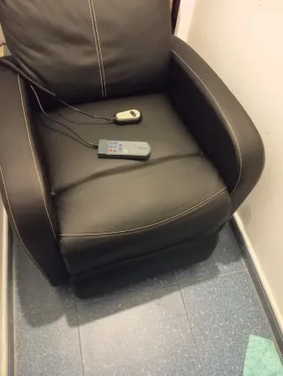 Butaca Lofthous Negra Cuero