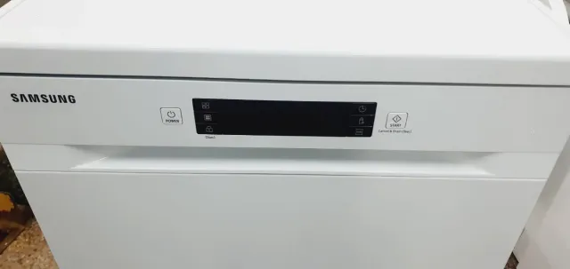 Lavavajillas Marca  Samsung Blanco