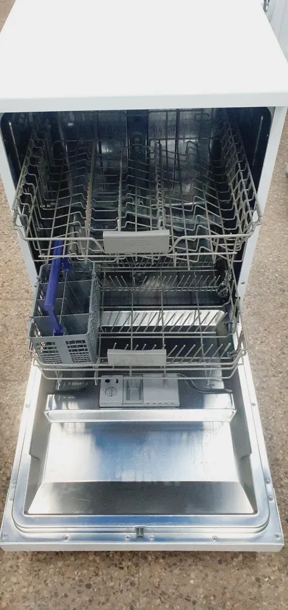 Lavavajillas Marca  Samsung Blanco