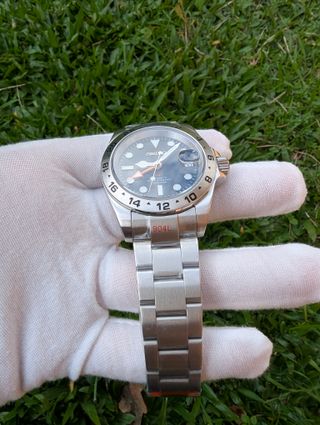 Reloj Seiko Mod Explorer II GMT Negro Naranja