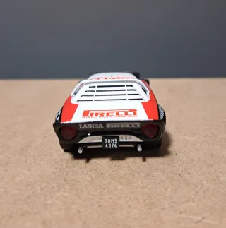 Miniatura Lancia Stratos Rally Pirelli