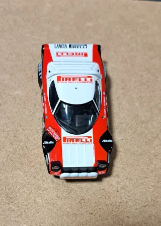 Miniatura Lancia Stratos Rally Pirelli