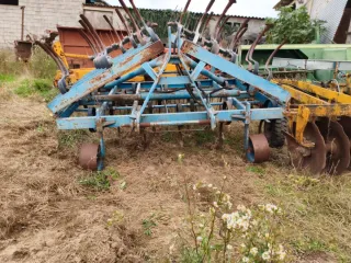 Vibrocultivador agrícola