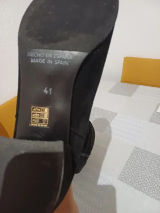 Botas Altas piel negras talla 41