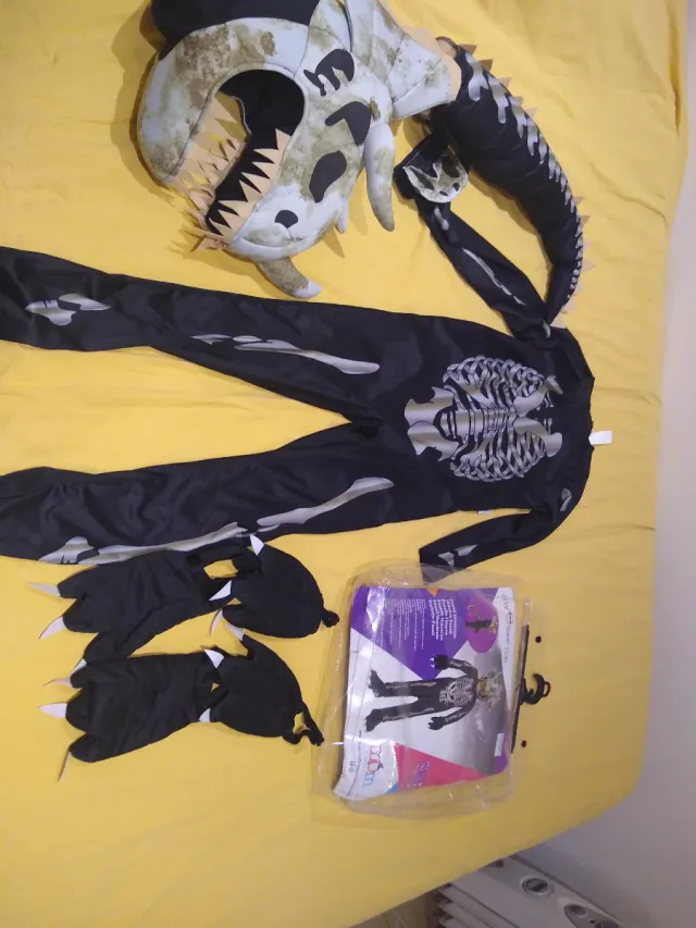 Disfraz esqueleto triceratops niño talla 7-9