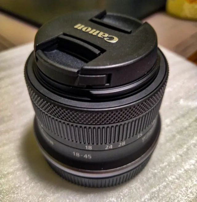 Objetivo Canon RF-S 18-45mm 4.5-6.3 IS STM Negro