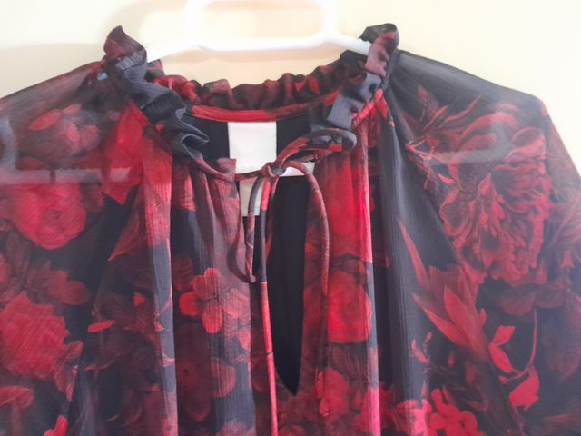 Vestido H&M gasa flores rojo S