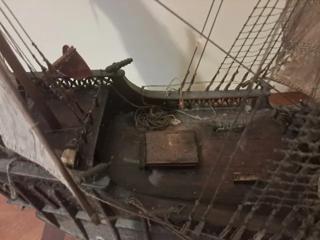 Réplica barco antiguo caravela Santa María 1951