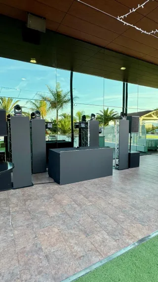 Alquiler de equipos de sonido profesional