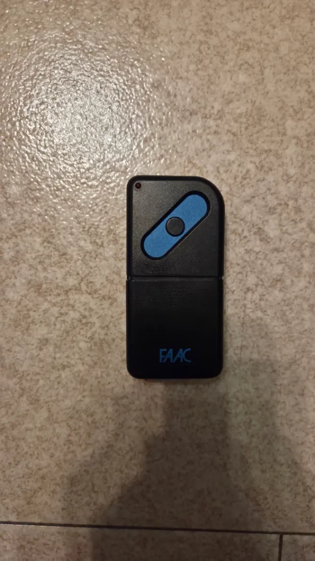 Telecomando cancello FAAC