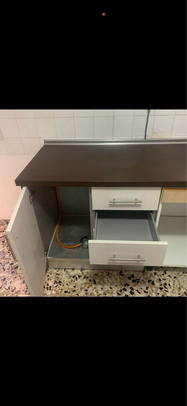 Muebles de cocina con armario