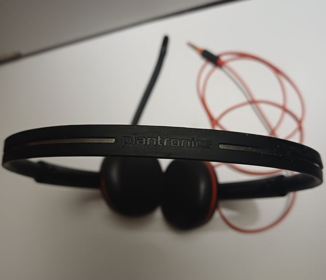 AURICULARES con MICRÓFONO INTEGRADO  PLANTRONICS