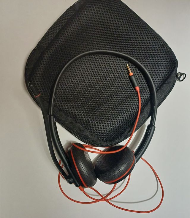 AURICULARES con MICRÓFONO INTEGRADO  PLANTRONICS
