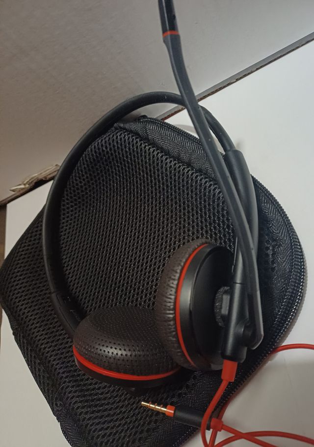 AURICULARES con MICRÓFONO INTEGRADO  PLANTRONICS