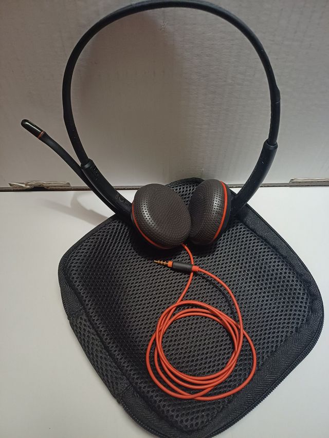 AURICULARES con MICRÓFONO INTEGRADO  PLANTRONICS
