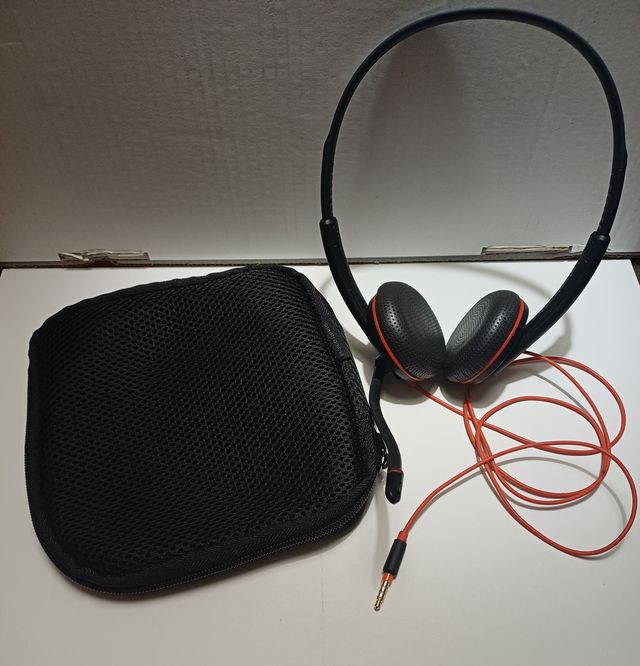 AURICULARES con MICRÓFONO INTEGRADO  PLANTRONICS
