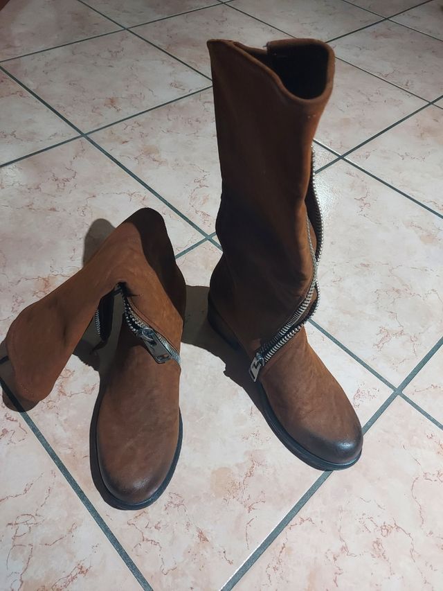Stivali marroni numero 38